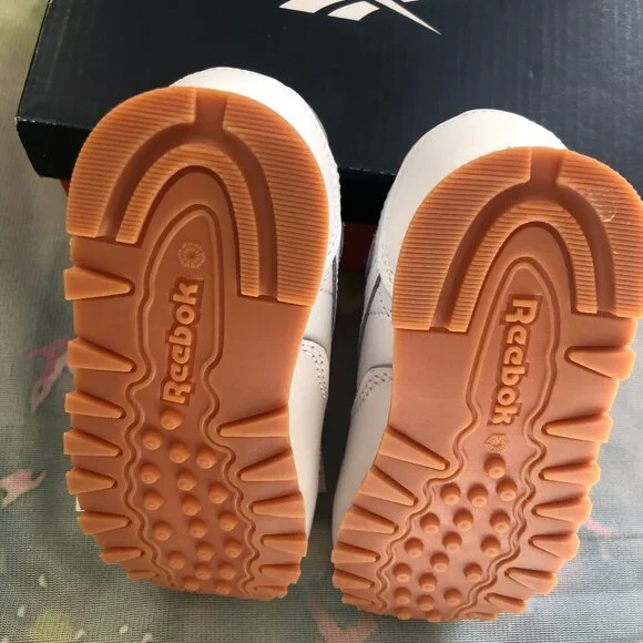 Reebok White Toddler Shoes - Picture 2 of 5